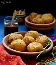 Aloo & Nariyal Ki Kachori Recette (Pan Fried Farali Aloo Vada) Recette Indienne Traditionnelle