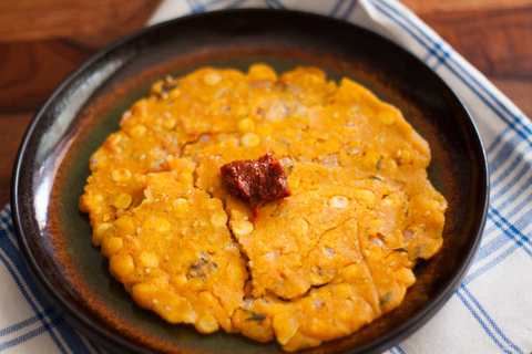 Andhra Style Sarva Pindi / Gine Pindi Recette (farine de riz et recette de pile plate Chana Dal) Recette Indienne Traditionnelle