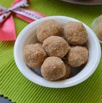 Andi Unda (boules de noix de cajou spéciales de Kerala) Recette Recette Indienne Traditionnelle