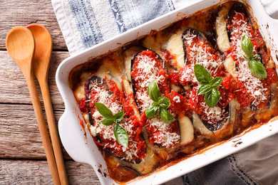 Aubergine au four italienne à la tomate et au parmesan – Melanzane Alla Parmigiana Recette Recette Indienne Traditionnelle