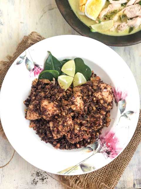 Ayam Goreng Kremes Recette – Poulet frit croustilleux de style indonésien Recette Indienne Traditionnelle