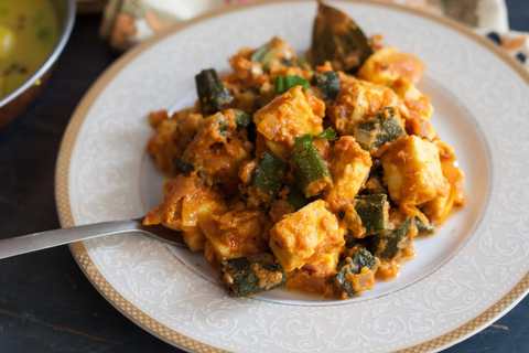 Bhindi et Paneer Recipe Masala Recette Indienne Traditionnelle