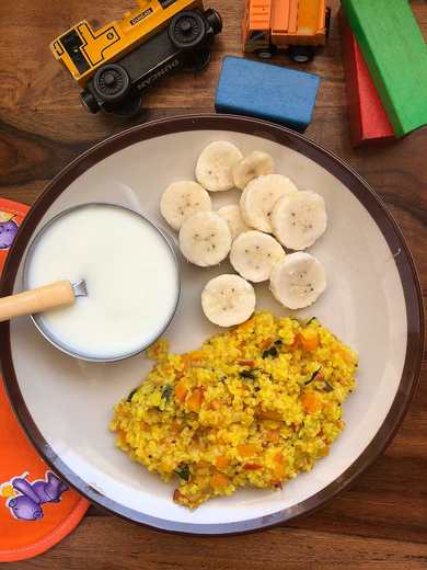 Blé brisé Upma ou Dalia Khichdi Recette pour les bébés et les tout-petits Recette Indienne Traditionnelle