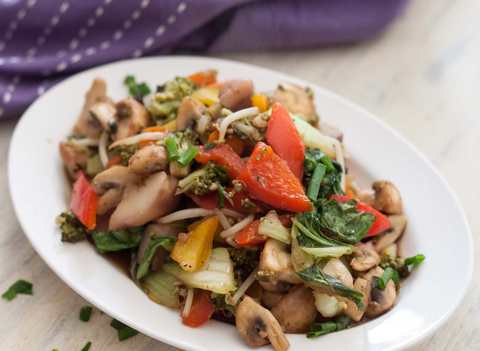 Châtaigne à eau frite de style chinois avec recette de légumes Recette Indienne Traditionnelle