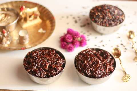 Chettinad Kavuni Arisi Recette sucrée (Pudding de riz noir) Recette Indienne Traditionnelle