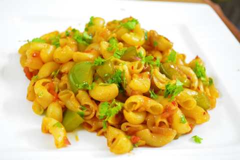 Chilli Capsicum Recette Macaroni Recette Indienne Traditionnelle