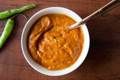 Chutney de feuille de curry de tomate sans oignon Pas de recette d’ail Recette Indienne Traditionnelle