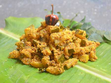 Coorg Style Bollari Barthad Recette – Mangalore Cumumber Stirh Frire Recette Indienne Traditionnelle