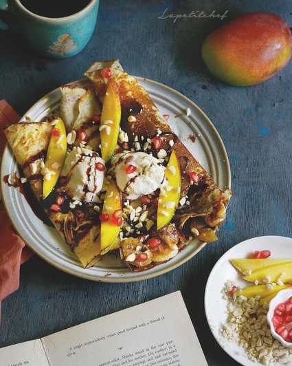 Crêpes farcies avec Nutella et recette de fruits saisonniers Recette Indienne Traditionnelle