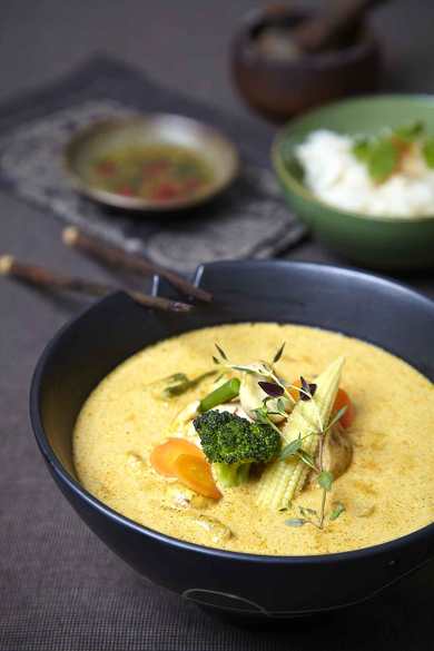 Curry vert au poulet thaïlandais avec recette de légumes Recette Indienne Traditionnelle