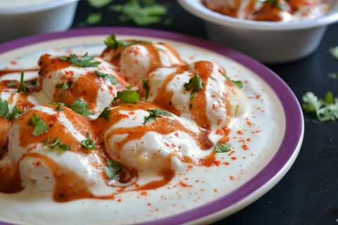 Dahi Vada Recette – Dahi Vada avec recette de chutney sucré et épicée Recette Indienne Traditionnelle