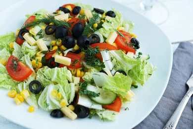 Délicieuse recette de salade d'avocat avec des légumes Recette Indienne Traditionnelle