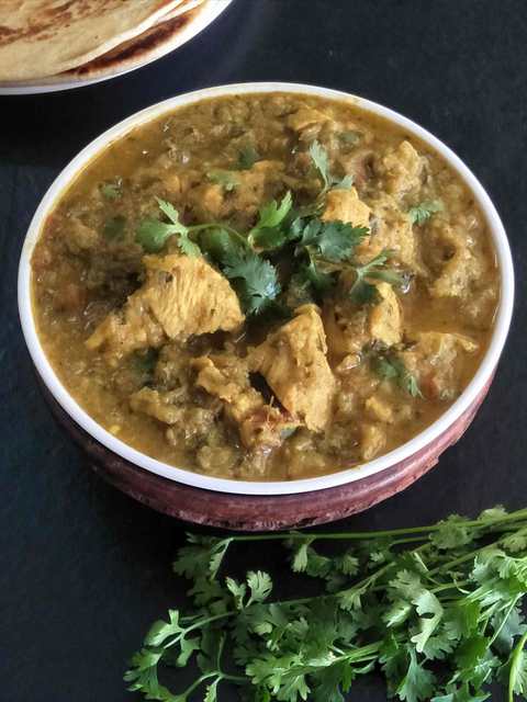 Délicieux Methi Poulet Curry – Recette de Murgh Methi Curry Recette Indienne Traditionnelle