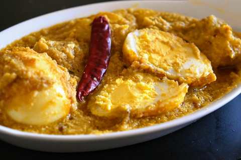 Dig posto Recette – Curry Bengali Oeuf avec des graines de pavot Recette Indienne Traditionnelle
