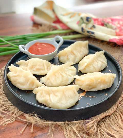 Dumplings végétariens de la recette Momo / une nourriture de rue de l’Inde du Nord-Est Recette Indienne Traditionnelle