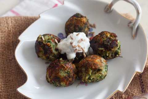 Épinards et bombes de pommes de terre douce recette Recette Indienne Traditionnelle