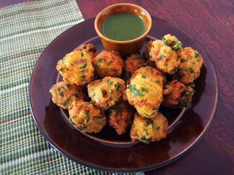 Épinards et recette de Moong Dal Pakodas Recette Indienne Traditionnelle