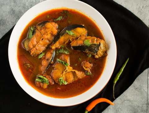 Et recette de soupe de poisson – Curry de poisson Bengali Recette Indienne Traditionnelle