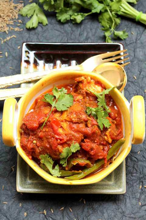 Et recette de soupe à poisson – poisson de style bengali à la sauce à la tomate Recette Indienne Traditionnelle