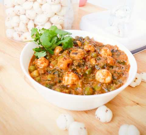 Fenugreek Makhana Matar Korma Recette – Fenugrec, Green P & Lotus Graines Curry Recette Indienne Traditionnelle