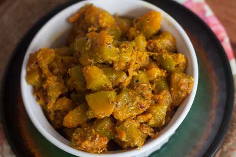 Himachali Pahari Auriya Kaddu Recette – Himachali Tangy Pumpkin Sabzi Recette Indienne Traditionnelle