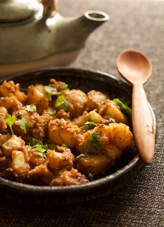 Jusqu’au Wale Aloo Recette – Sésame Potato Sabzi Recette Indienne Traditionnelle