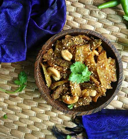 Kaju Karela Recette - Gourde amère et noix de cajou Recette Indienne Traditionnelle