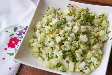 Kakdi Chi Koshimbir Recette - Salade de concombre de style maharashtrien Recette Indienne Traditionnelle