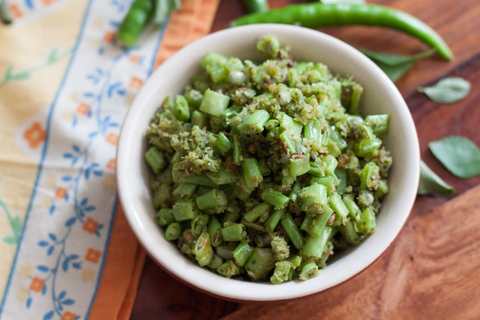 Karamani Thoran de style Karera Thoran - Haricots de jardin remuez à la noix de coco Recette Indienne Traditionnelle