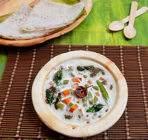 Karwar Style Valval Recette (légumes mélangés dans le lait de coco) Recette Indienne Traditionnelle