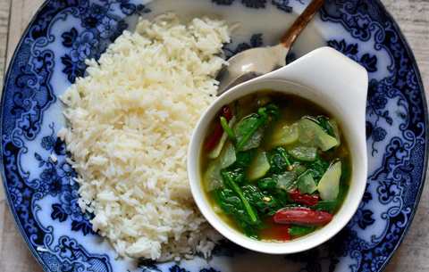 Kashmiri Monj Haakh Recette - Knol Khol parfumé avec Asafoetida Recette Indienne Traditionnelle