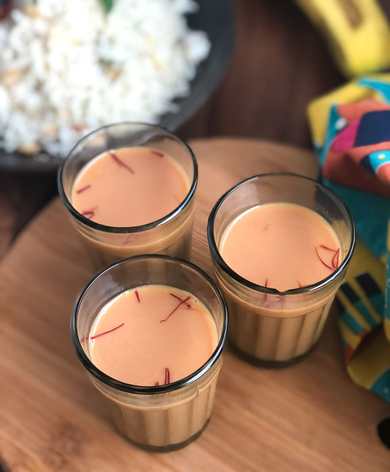 KESAR CHAI Recette – Un délicieux thé indien aromatisé au safran Recette Indienne Traditionnelle