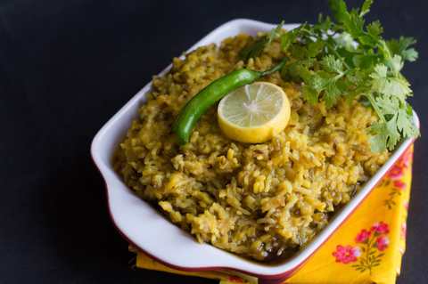 Khichdi avec recette d'épices fraîches Recette Indienne Traditionnelle