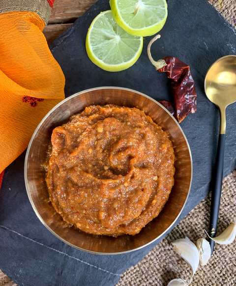 Lehsun Ki Chutney - Chutney d'ail épicé Recette Indienne Traditionnelle