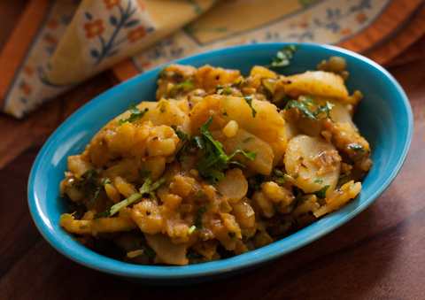 Maharashtrian Aloo Bhujne Recette Indienne Traditionnelle