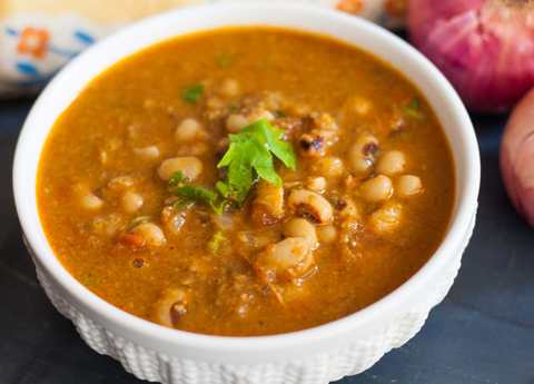 Maharashtrian Chavali Chi Recette USAL - Black Eyed Peas Curry Recette Indienne Traditionnelle