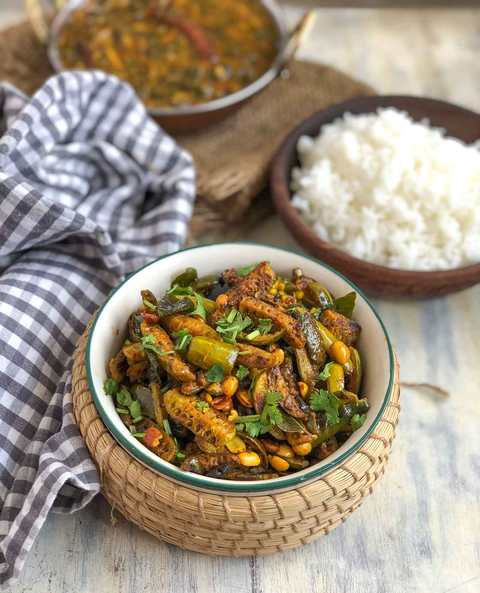 Maharashtrien Tindora Sabzi avec recette de cacahuètes Recette Indienne Traditionnelle