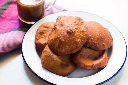 Mangalore Buns Recette - Puris Banana gonflé Recette Indienne Traditionnelle