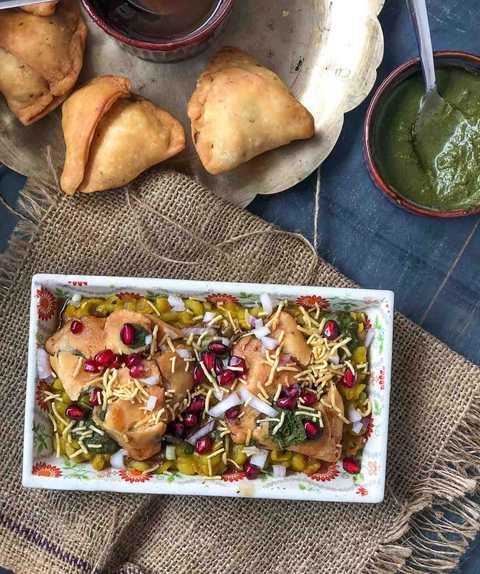 Matar Samosa Chaat Recette – Snack délicieux du thé de soirée Recette Indienne Traditionnelle