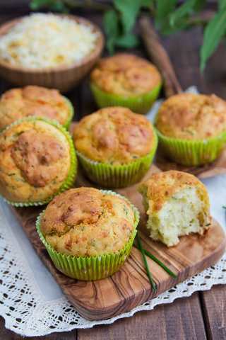 Muffins aux herbes avec recette de fromage Recette Indienne Traditionnelle