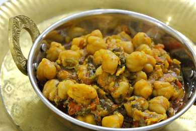 Palak Chole Recette (épinards et pois chiches au curry) Recette Indienne Traditionnelle