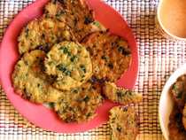 Palak Puri Recette (Snack Croustillant Spinach Puri) Recette Indienne Traditionnelle