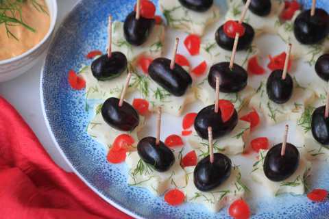 Paneer and raisins recette de plateau – apéritif en bonne santé Recette Indienne Traditionnelle