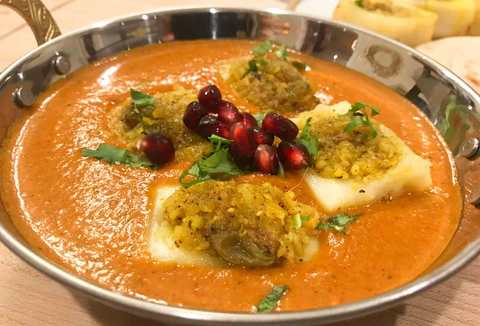 Paneer en peluche douce et épicée dans la recette de curry kofta Recette Indienne Traditionnelle