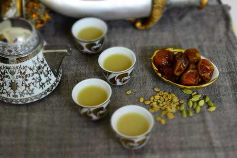 Qahwa | Recette du café arabe Recette Indienne Traditionnelle