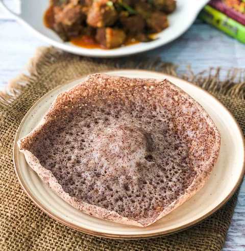 RAGI Appam Recette – Une torsion saine du kerala classique Appam Recette Indienne Traditionnelle