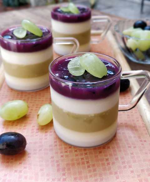 Raisins noirs et verts Panna Cotta Recette Recette Indienne Traditionnelle