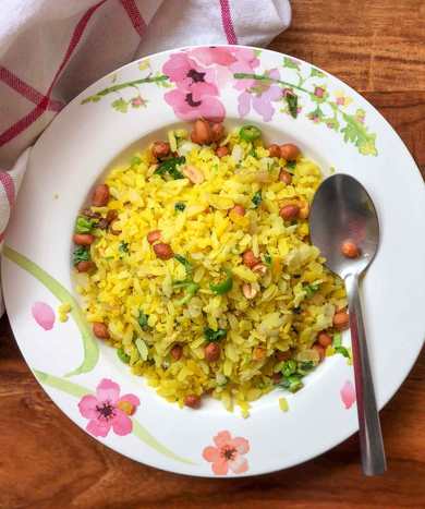 Recette Aval Upma – Poha de style indien sud Recette Indienne Traditionnelle