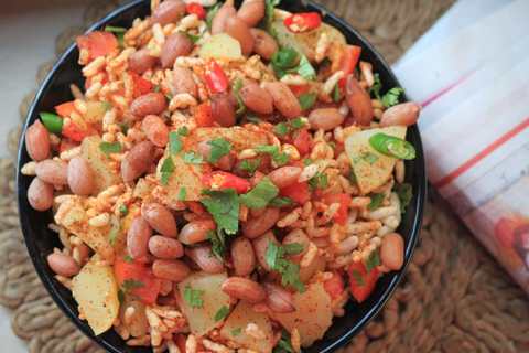 Recette de Bhel Sukha avec des cacahuètes bouillies - BHEL BHEL CHAAT Recette Indienne Traditionnelle