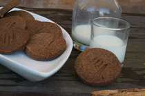 Recette de biscuits croustillants ragi et de blé entier Recette Indienne Traditionnelle